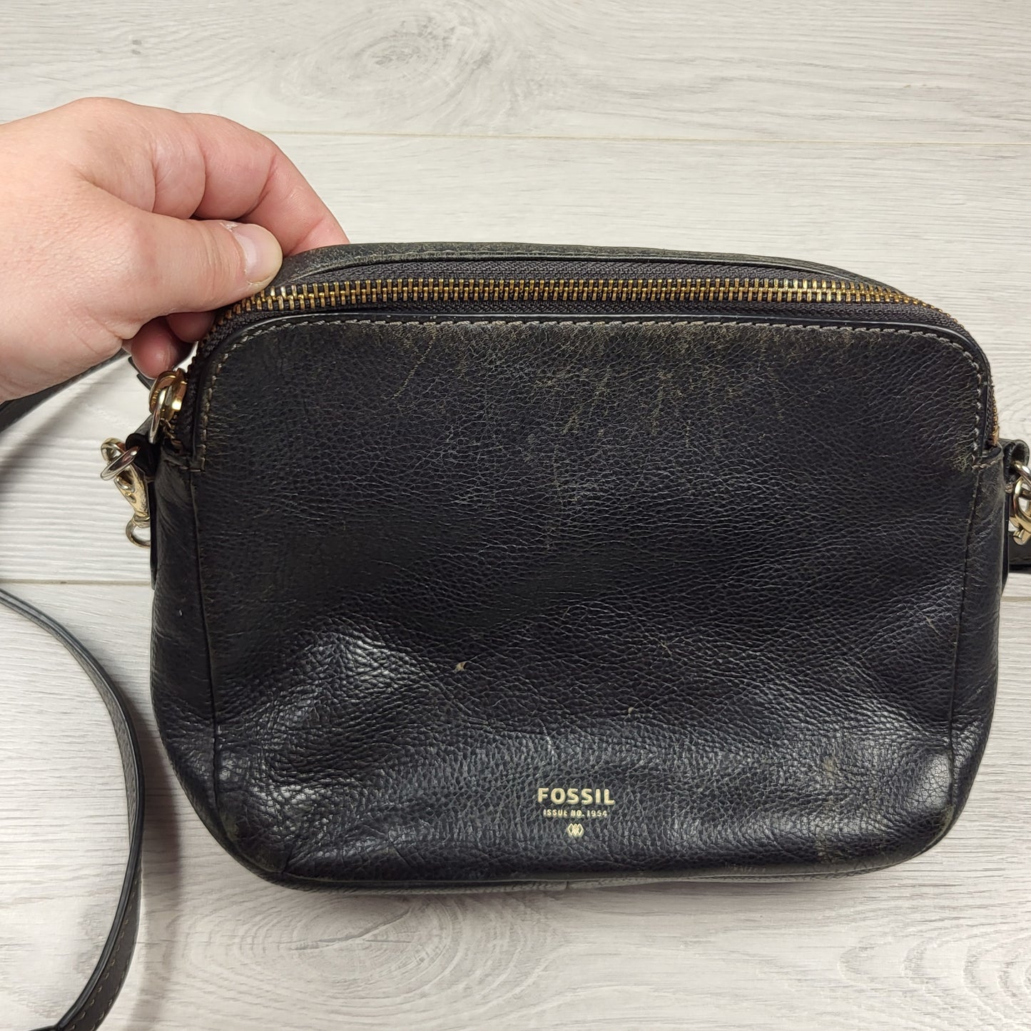 CFTZ2 - Fossil leather leather Syndey mini crossbody bag.