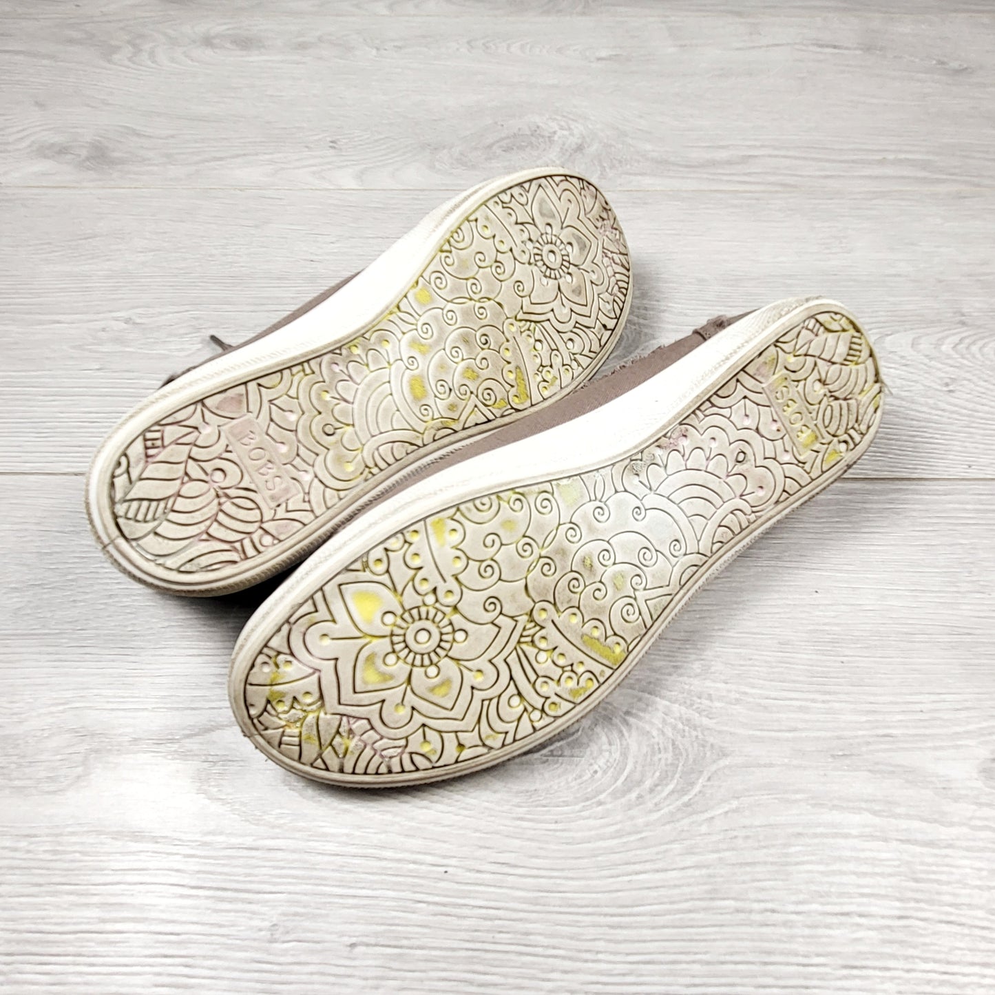 CFTZ2 - Bobs x Skechers "B Cute" sneakers. Ladies size 6.5