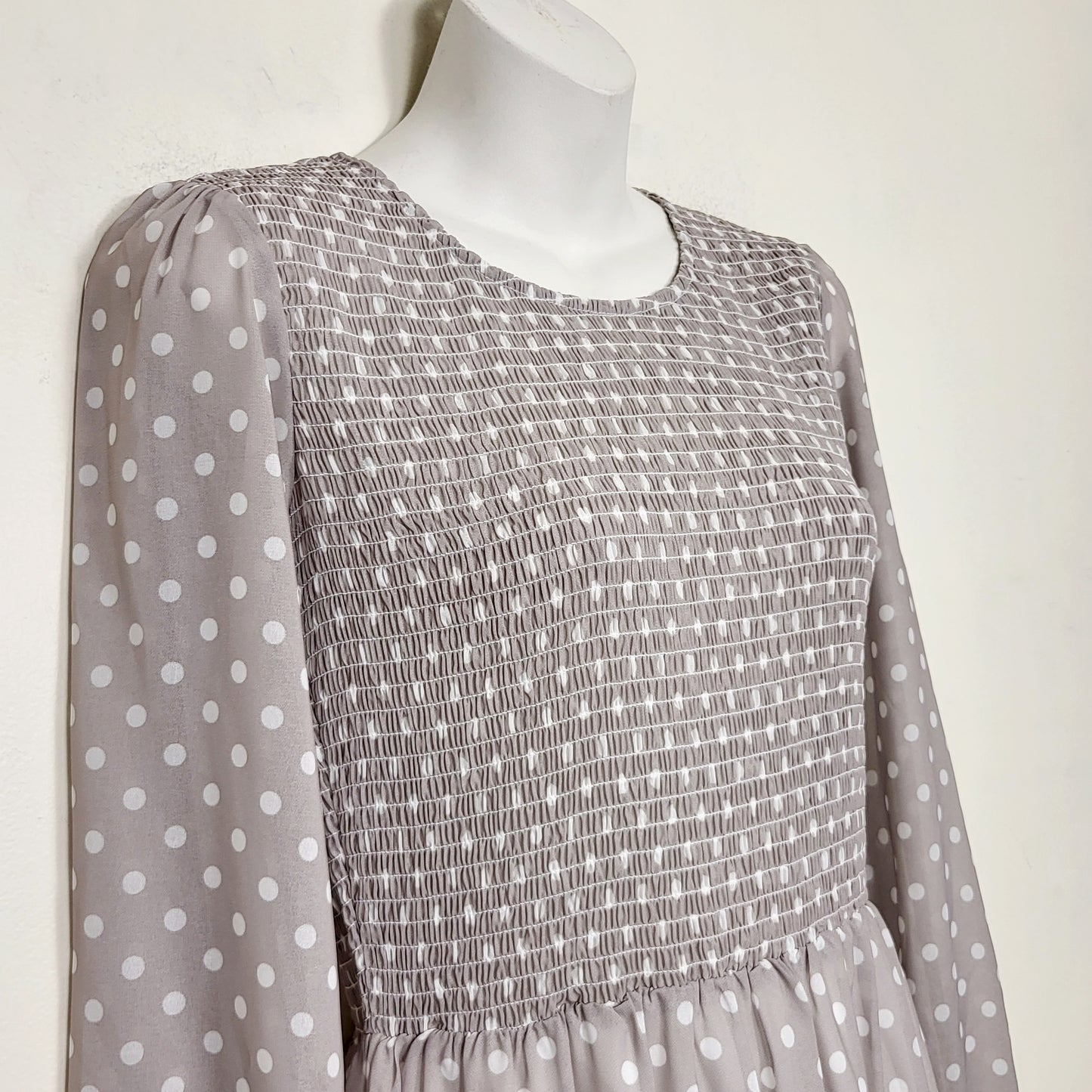 CKLB1 - NEW - Mad About Style X Jilly Box "Grace" Birch Dot Midi Dress. Size small