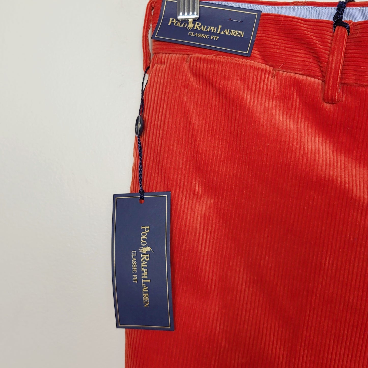 CKLB1 - NEW - Ralph Lauren blue label classic fit men's corduroy trousers in "Sportsman Orange". Size 36
