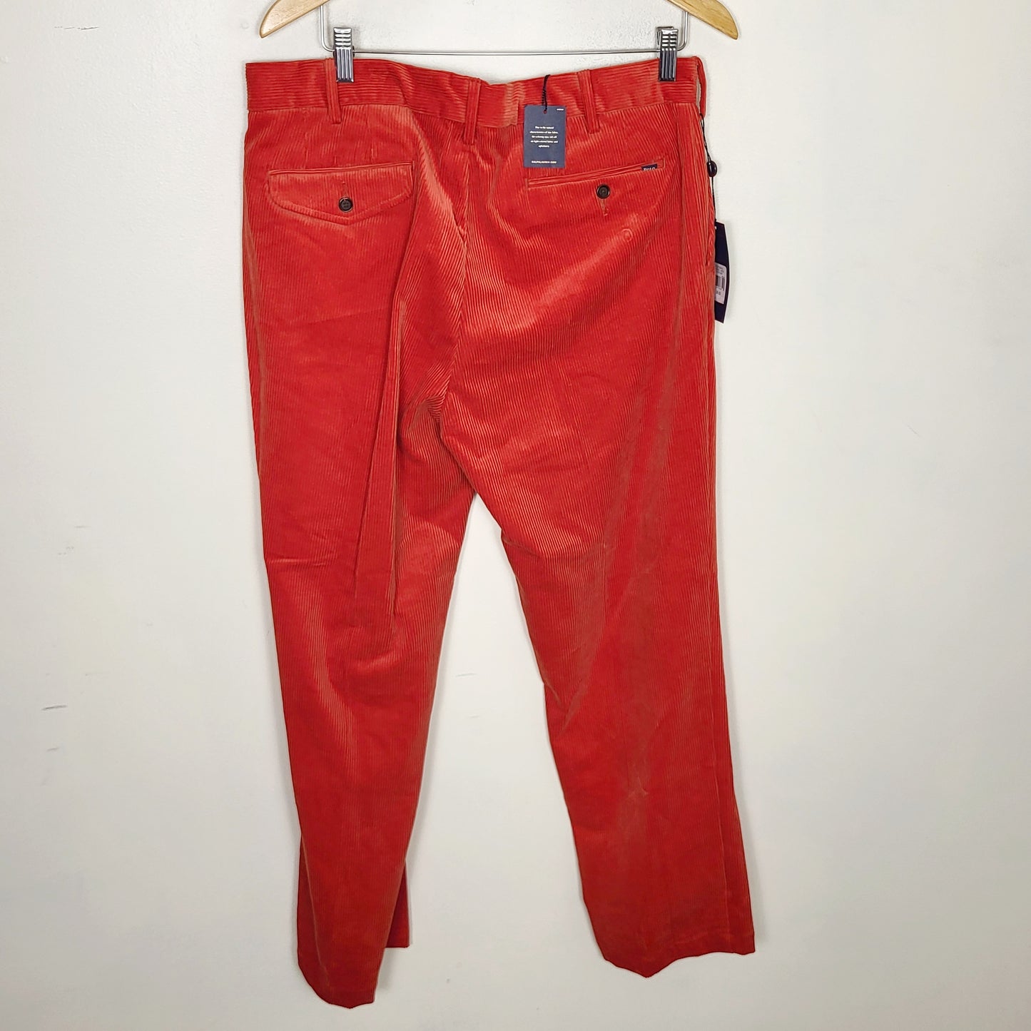 CKLB1 - NEW - Ralph Lauren blue label classic fit men's corduroy trousers in "Sportsman Orange". Size 36