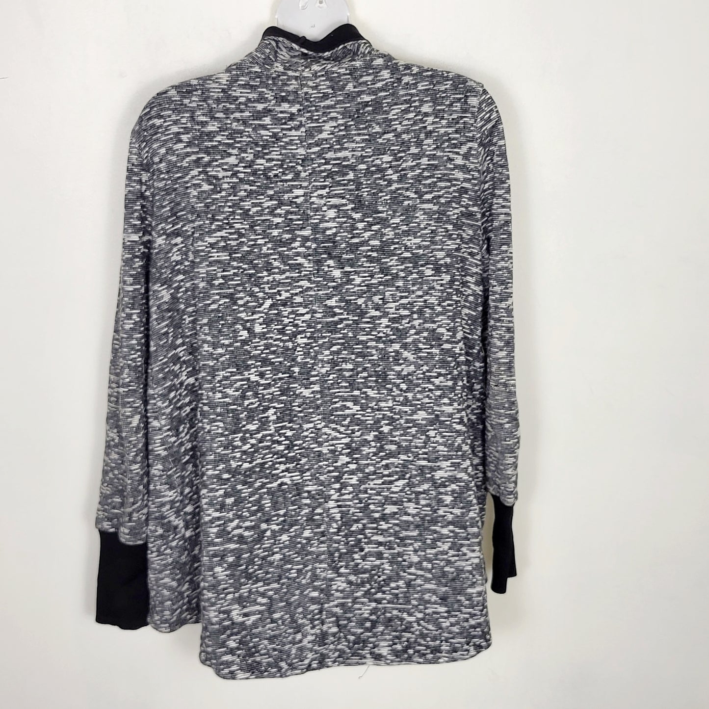 CKLB1 - Club Monaco boucle stitch drape front open cardigan sweater with pockets. Size large