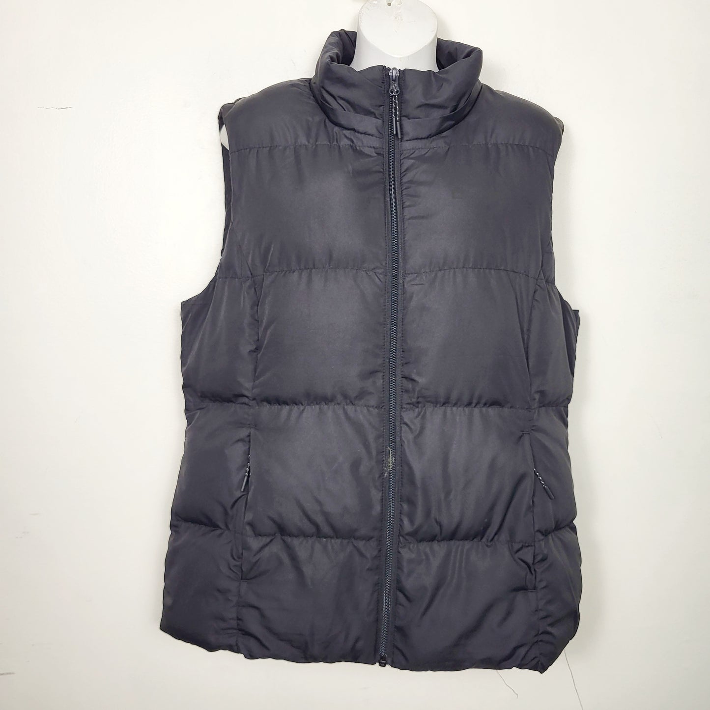 AGLL1 - Mountain Warehouse black puffer vest. Size 10