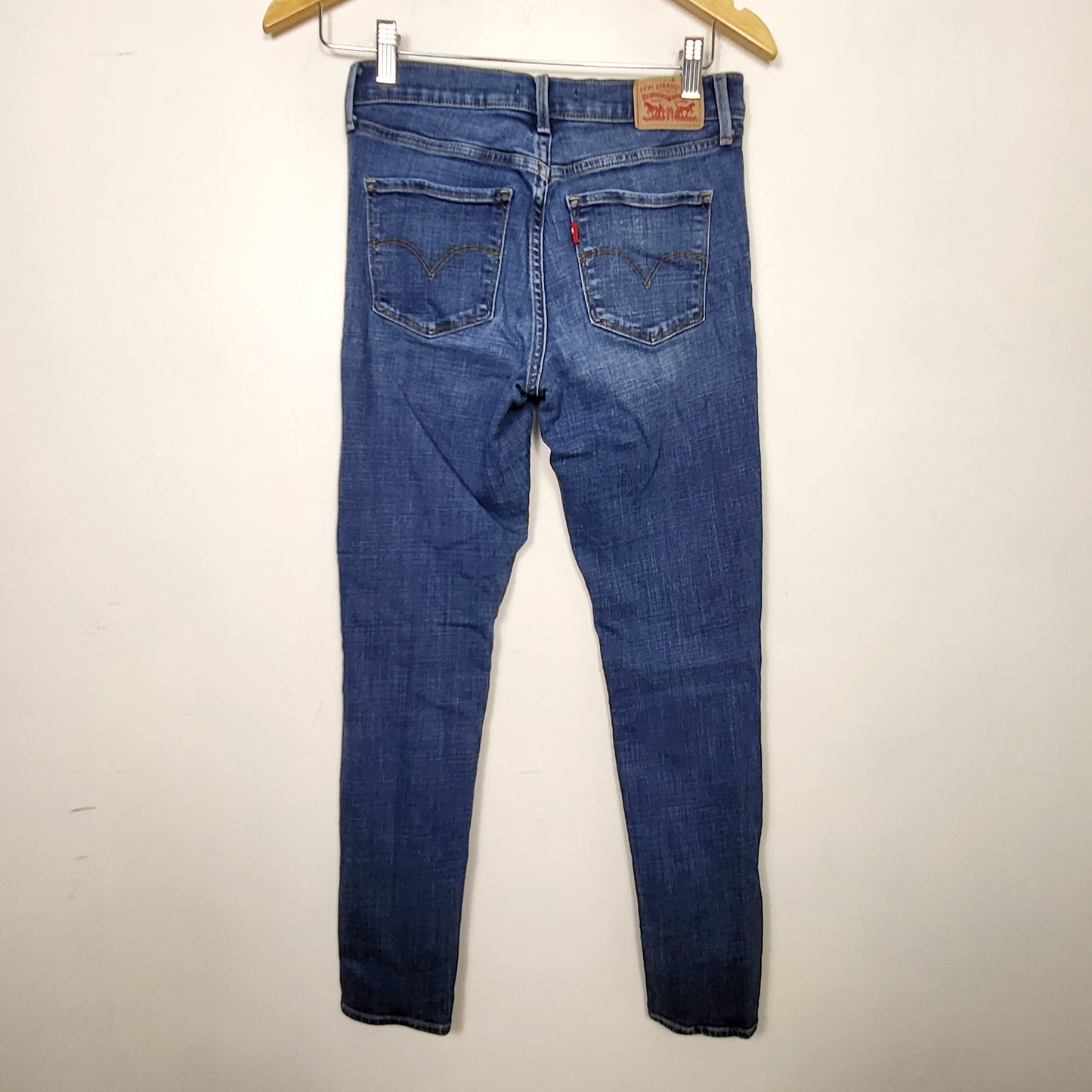 MVLK - Levi's 311 shaping skinny jeans. Size 26