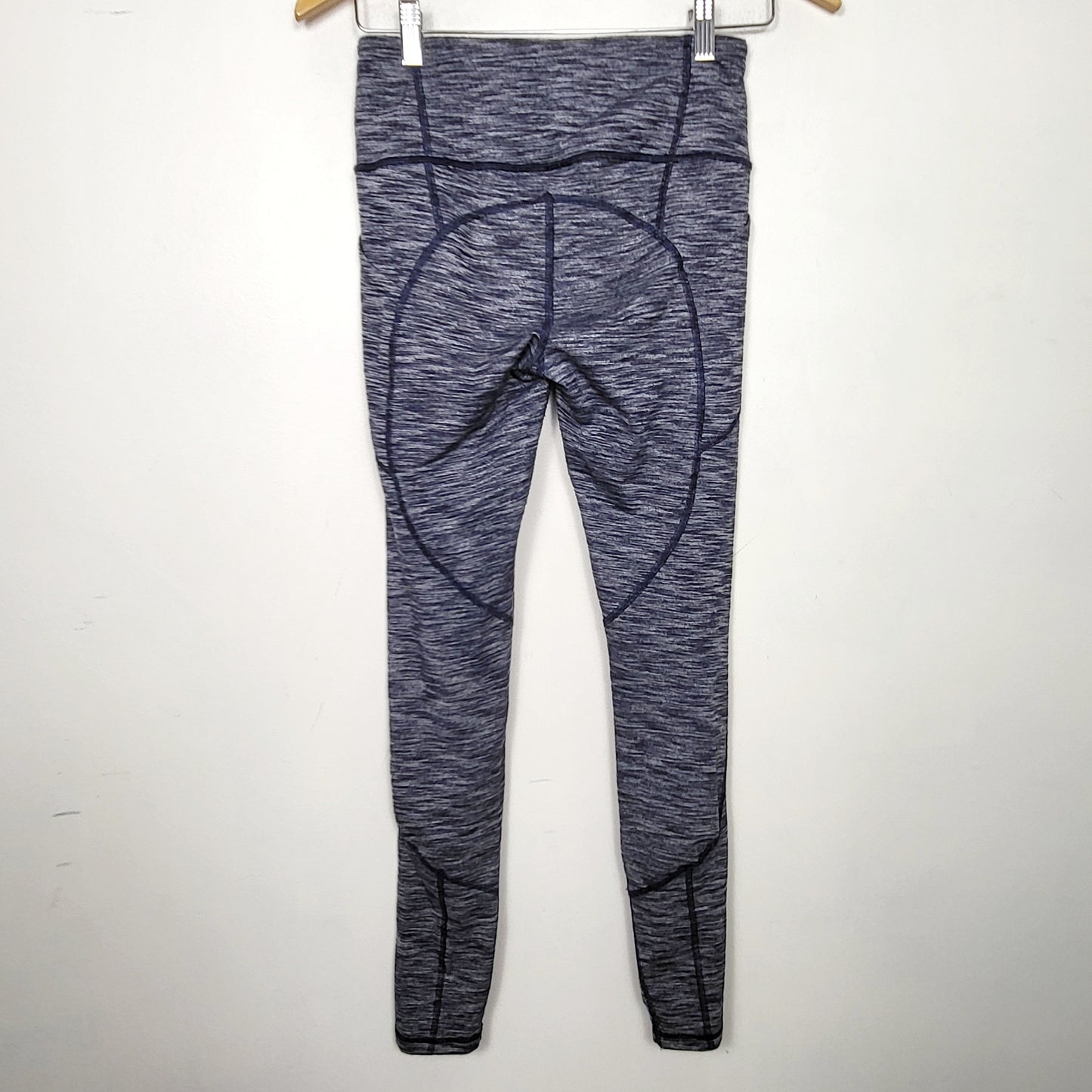 MVLK - Victoria Secret Sport blue marled cropped leggings. Size small