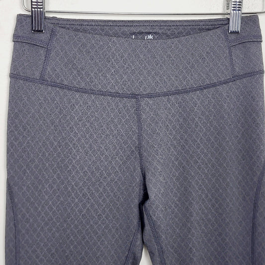 AMLE1 - Kyodan grey textured active leggings. Size medium