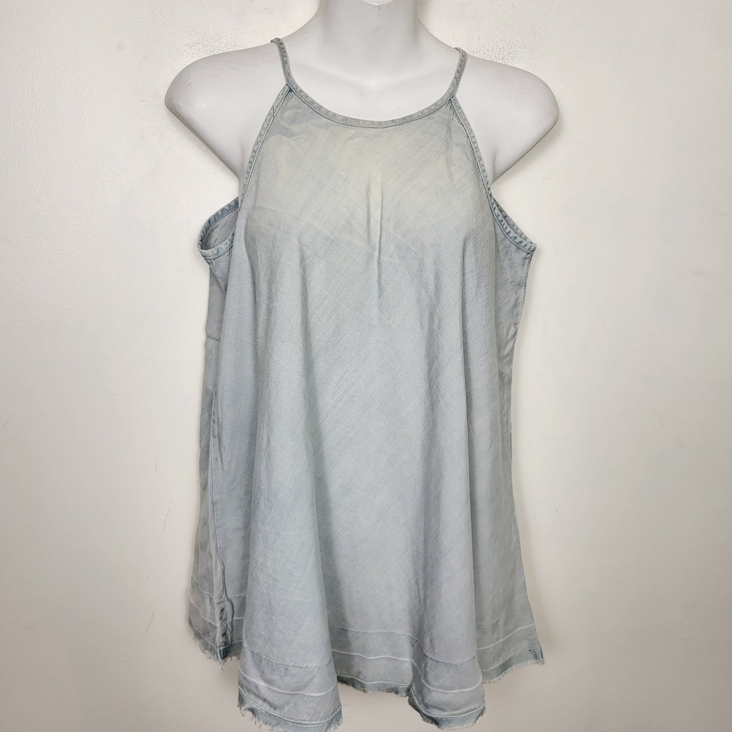 AMLE1 - NEW - Velvet Heart distressed denim look cami tank. Size small
