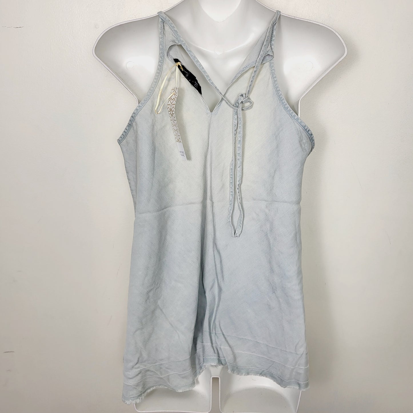 AMLE1 - NEW - Velvet Heart distressed denim look cami tank. Size small