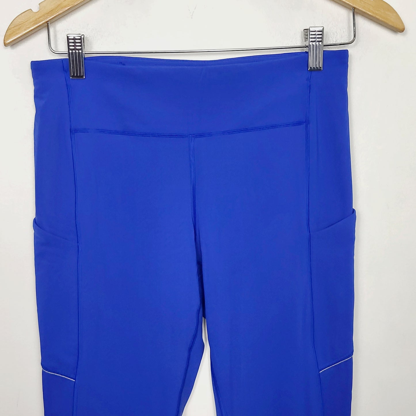 BBIN1 - Lululemon Speed Up Tights in Jet Stream blue. Size 8