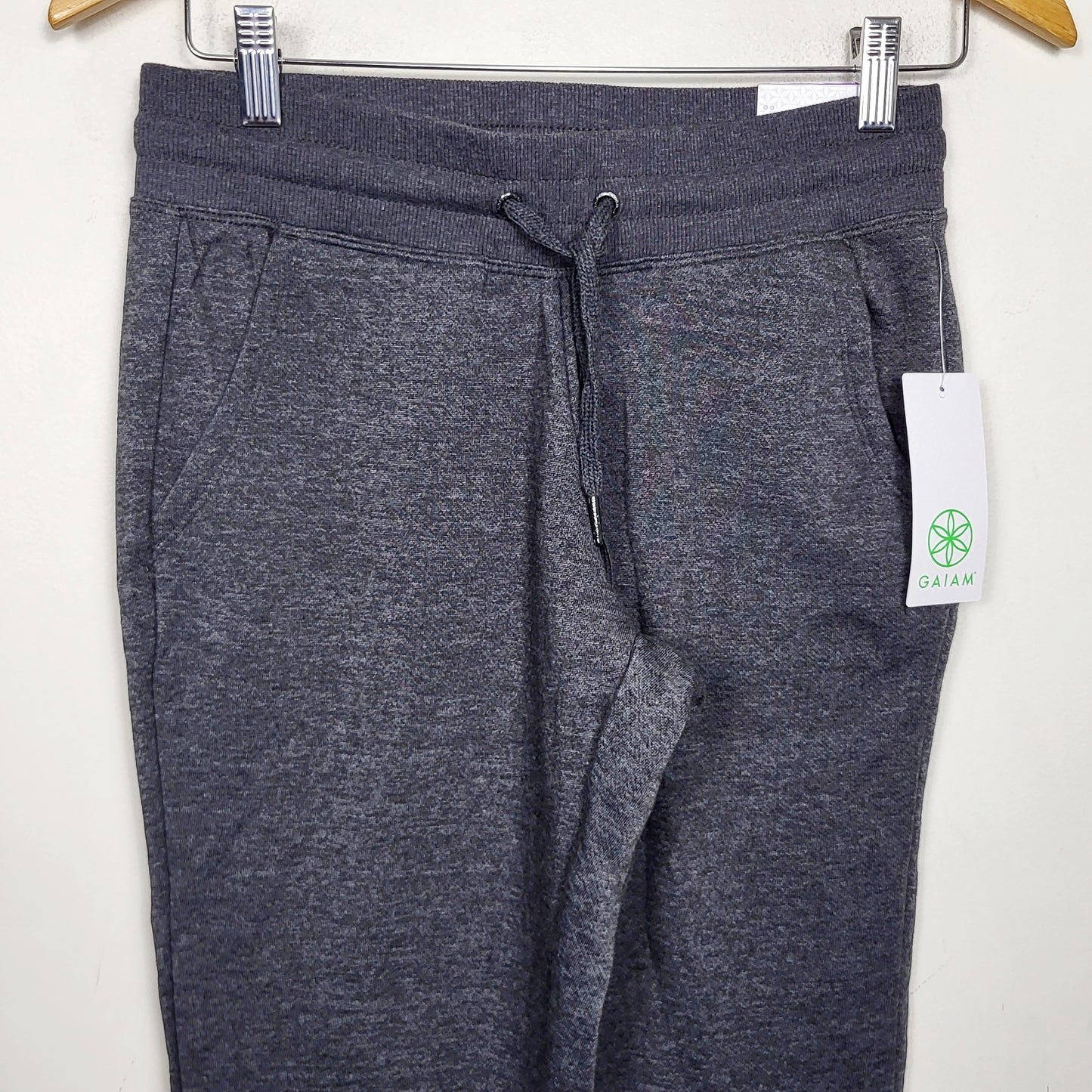 DZAV2 - NEW - Gaiam grey fleecy lined joggers. Size XS