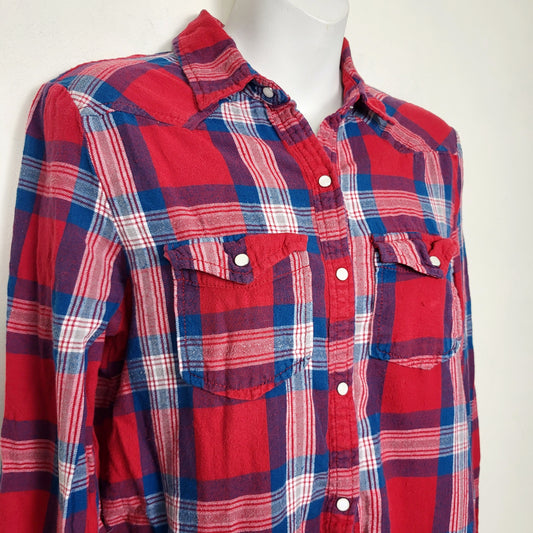 DZAV2 - Rubbish red plaid snap button shirt. Size XS