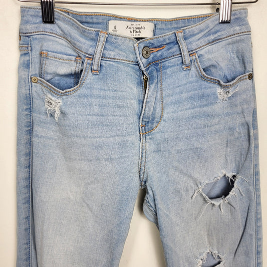DZAV2 - Abercrombie + Fitch distressed jeans. Size 4