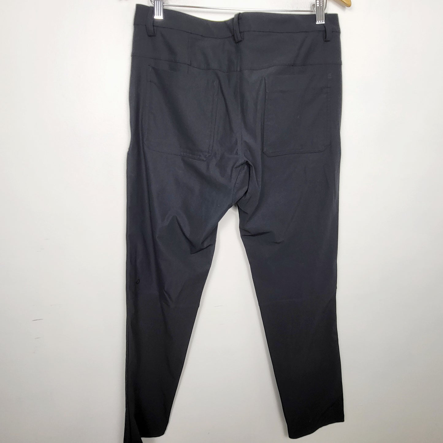 COWN1 - Lululemon charcoal coloured classic ABC pants. Size 34