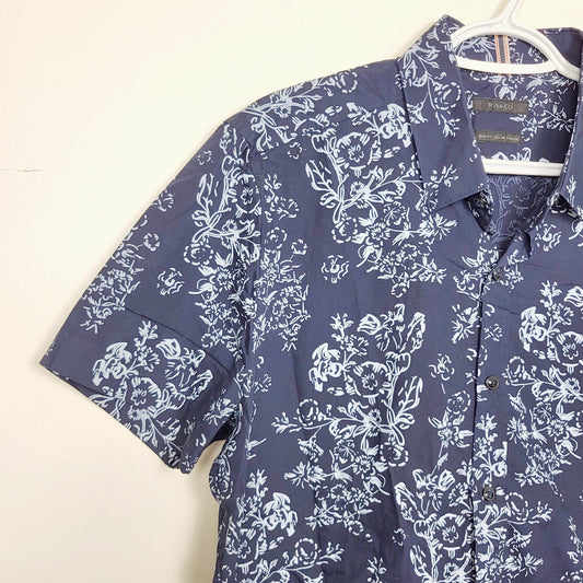 COWN1 - RW and Co navy floral print slim fit button down men's top. Size large