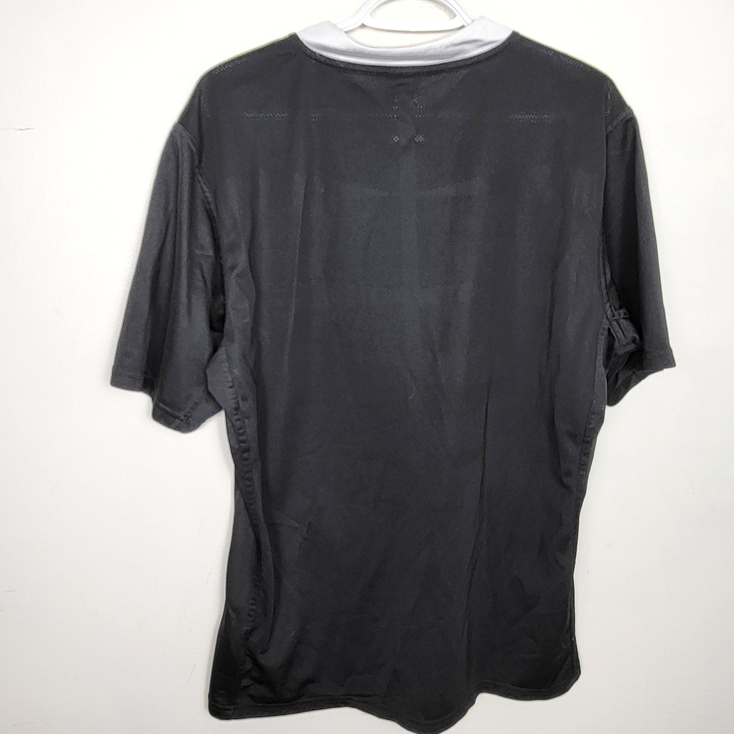 COWN1 - Adidas black New Zealand All Blacks Home replica jersey shirt. Size large