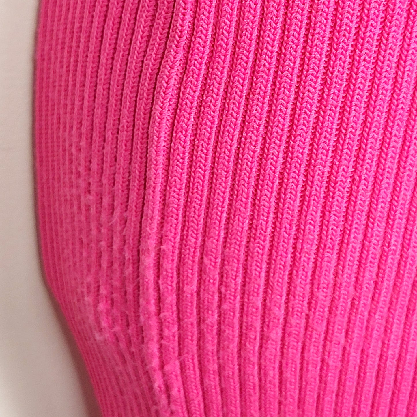 JKZ2 - Michael by Michael Kors pink rib knit v-neck bodycon dress. Size small