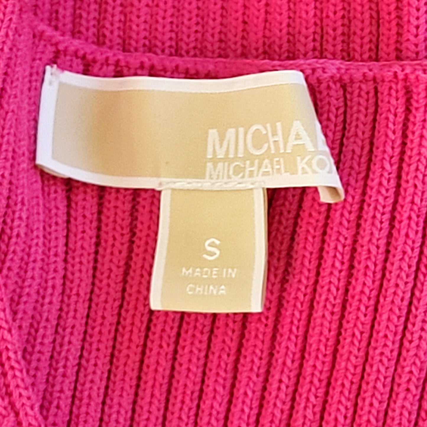 JKZ2 - Michael by Michael Kors pink rib knit v-neck bodycon dress. Size small