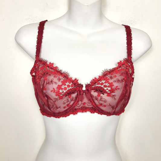 JKZ2 - Simone Perele red lace "wish" triangle push-up bra. Size 38C. Retails for $170 new