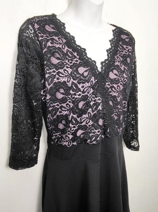 KHW2 - NEW - Warehouse One Sloane + Sadie black and pink lace dress. Size medium