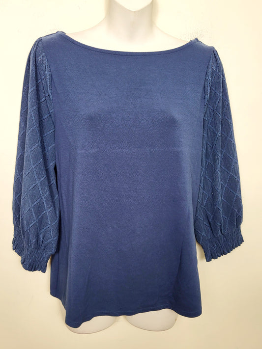 TRCA1 - RW and Co teal boat neck top with textured 3/4 sleeves. Size medium