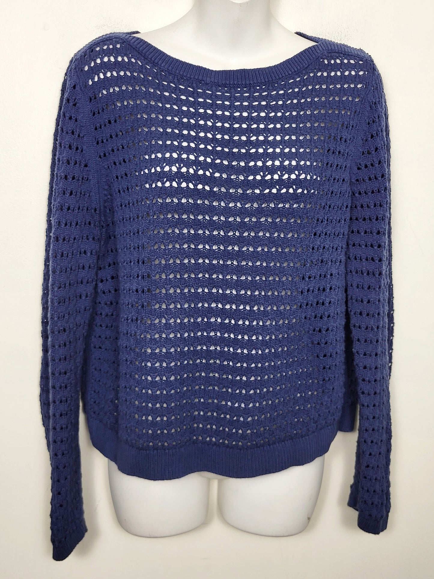 TRCA1 - RW and Co navy open knit sweater. Size large