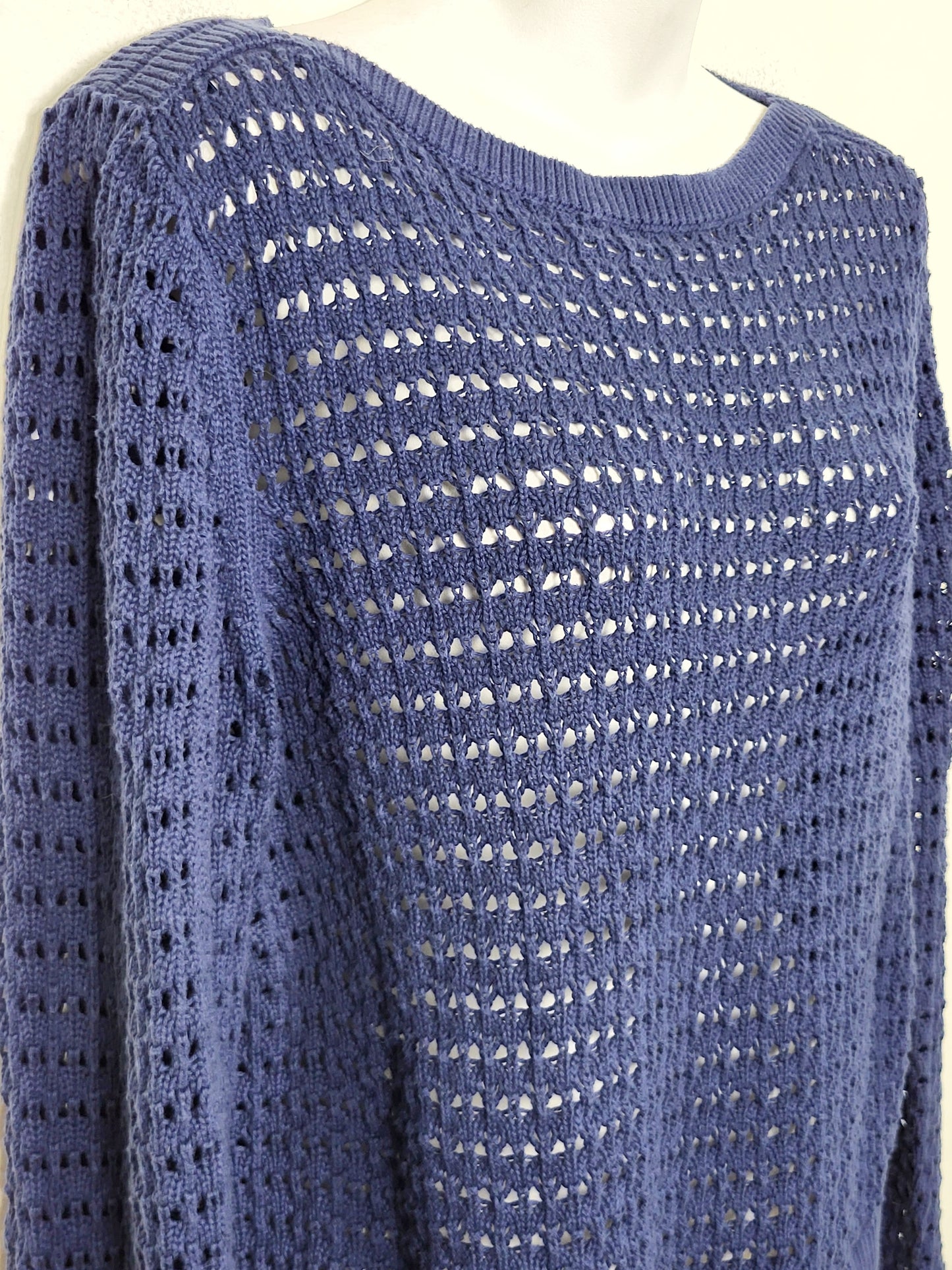 TRCA1 - RW and Co navy open knit sweater. Size large