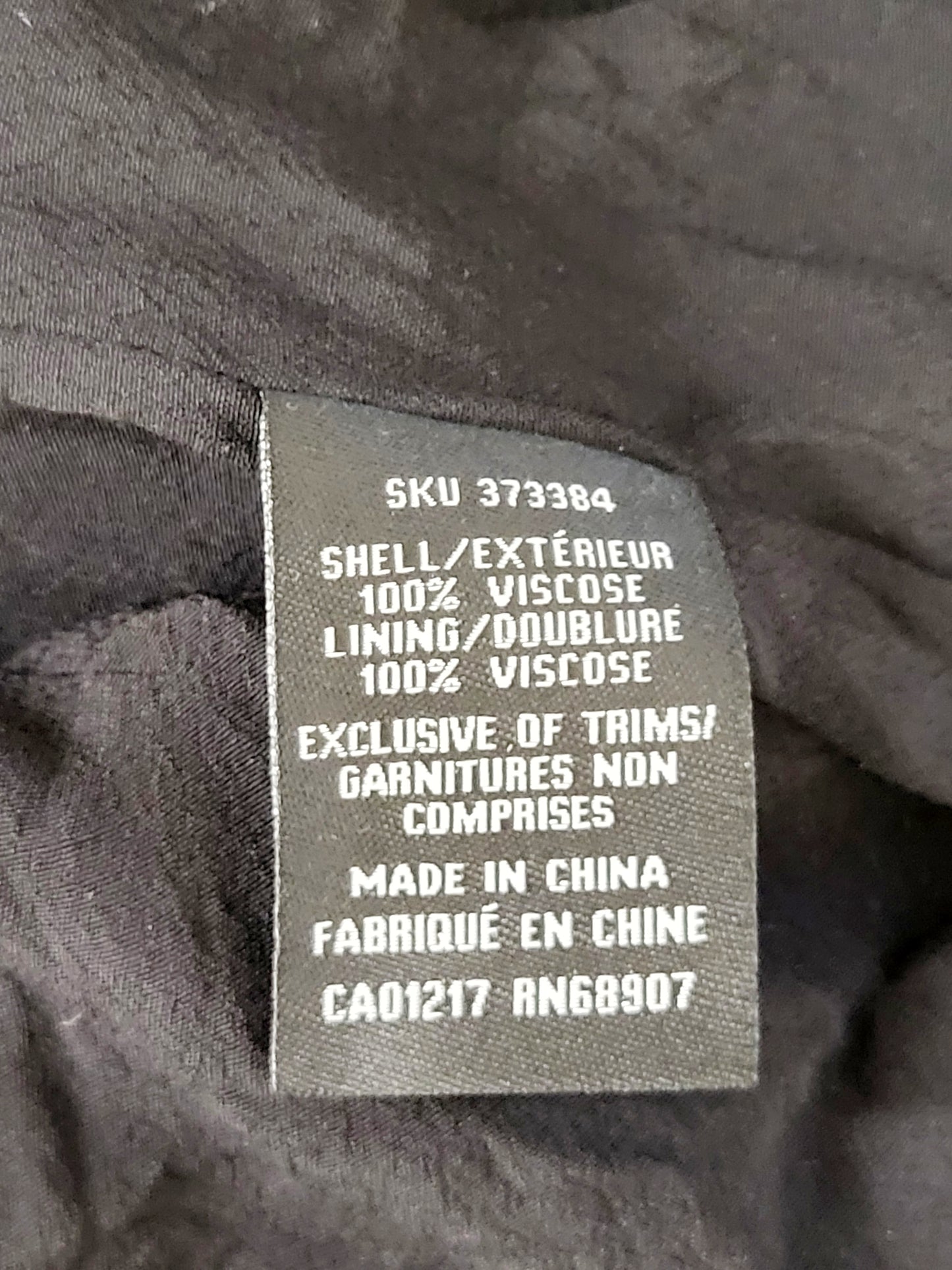 TRCA1 - Le Chateau black striped belted wrap dress. Size medium