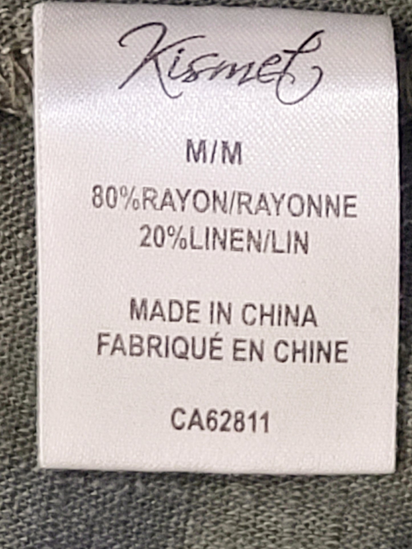 Kismet army green rayon / linen blend button down shirt. Size medium