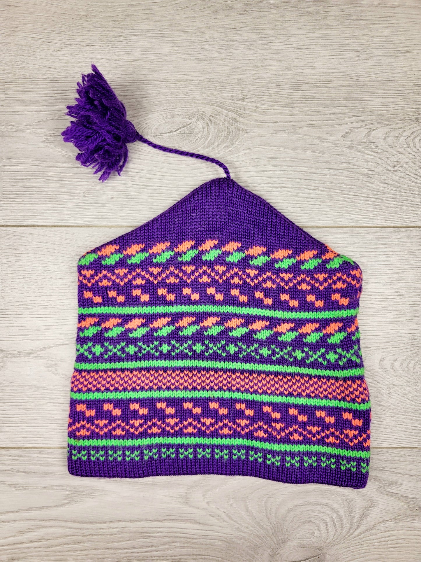 Vintage Capelo purple patterned wool toque. One size fits all