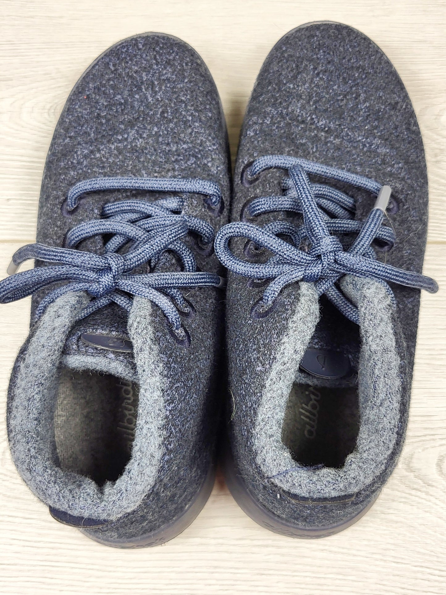 Allbirds navy wool hightop shoes. Ladies size 6