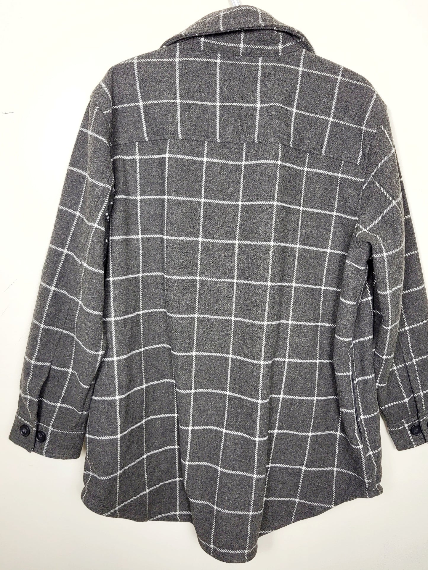 NEW - Tilley grey plaid button down shirt jacket. Size XL