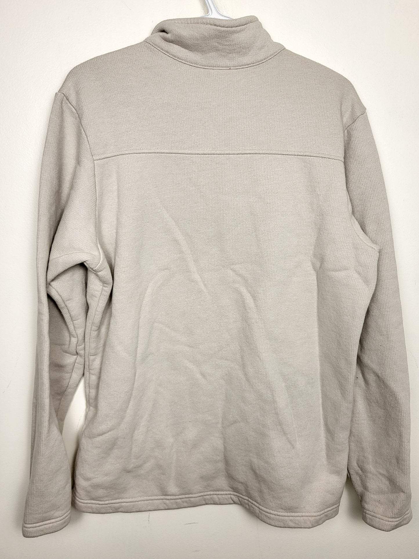 Men's Great Hart Mountain III Half Zip pullover. Size medium