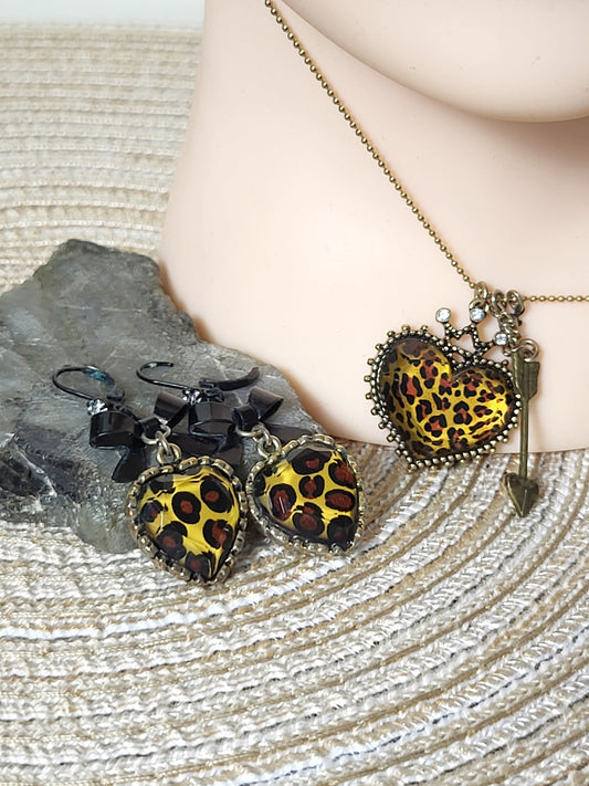Betsey Johnson leopard heart crown earring and necklace set