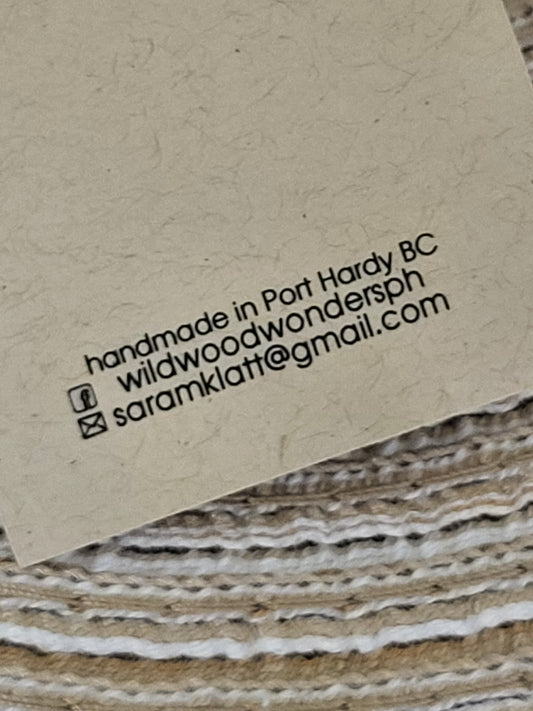 NEW - Wildwood Wonders wooden dangly heart earrings