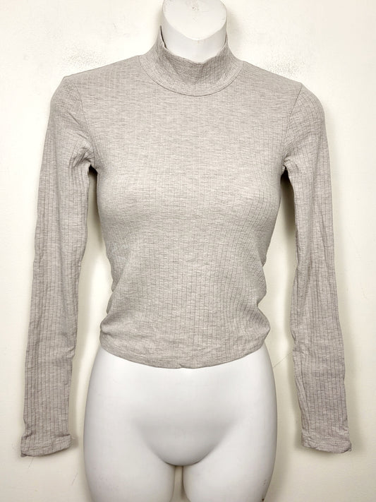 Harlow grey ribbed mock neck crop top. Size XS