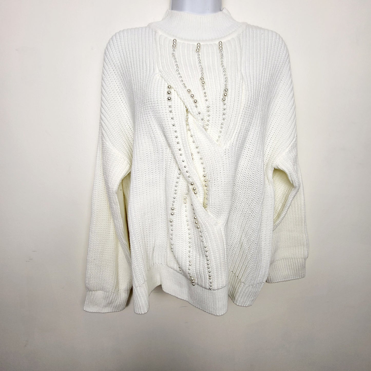 AMHU1 - French Dressing Jeans white mock neck sweater with pearl embellishment. Size large ๐