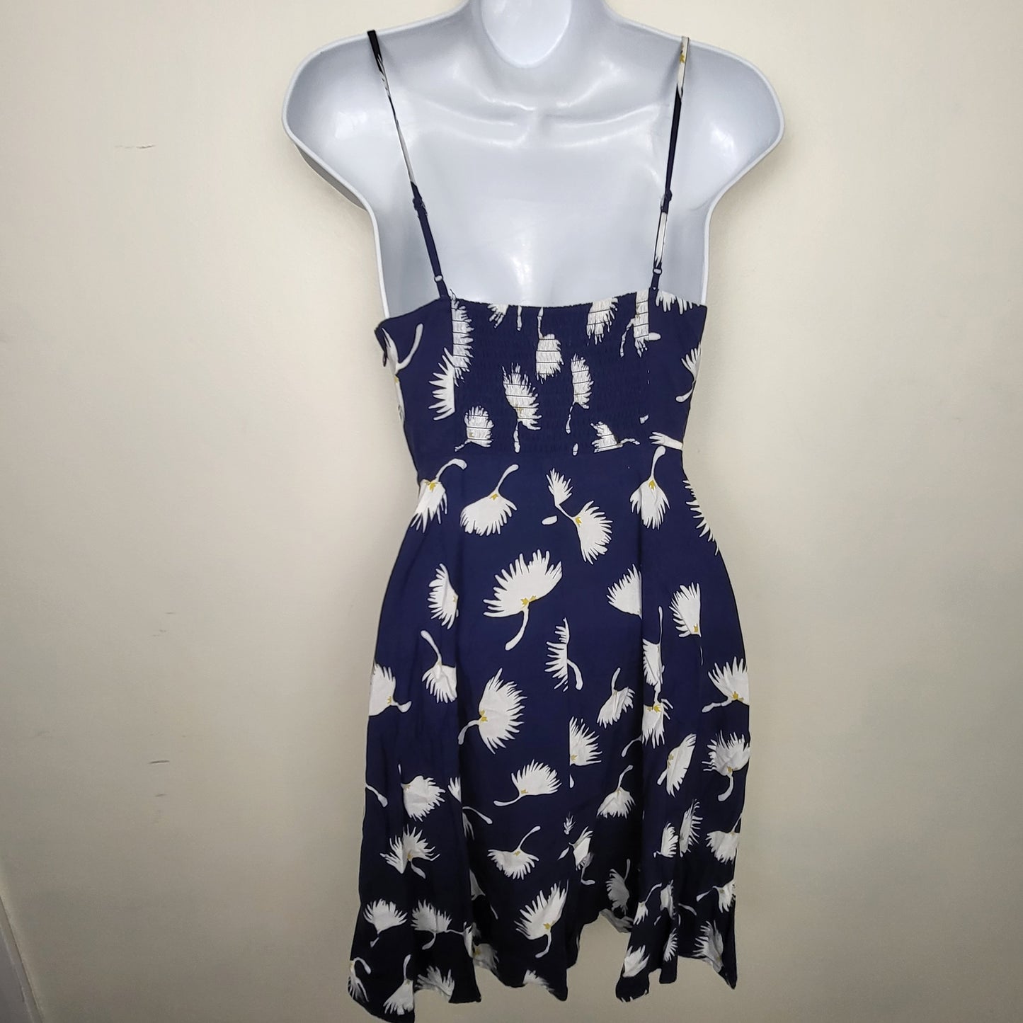 AMHU1 - Old Navy navy floral printed sleeveless fit n flare dress. Size small