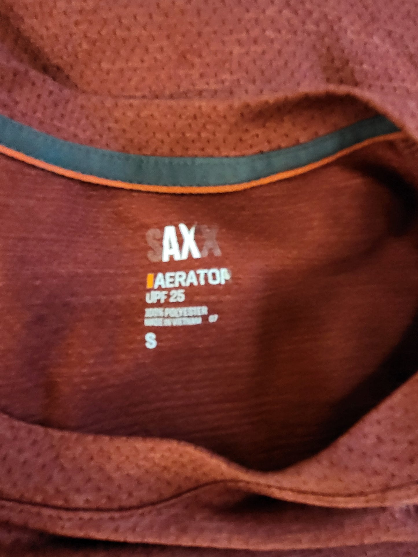 Saxx "Aerator" UPF 25 t-shirt | Men's size SMALL