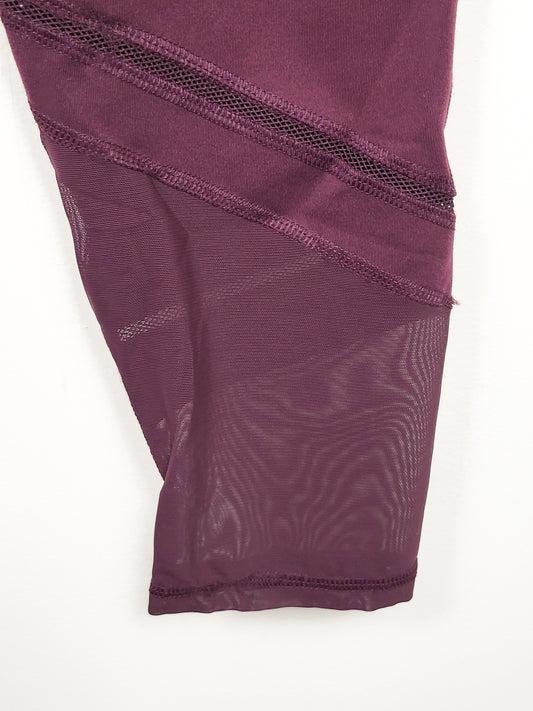Old Navy berry purple cropped active leggings with mesh cut-outs | Size XL