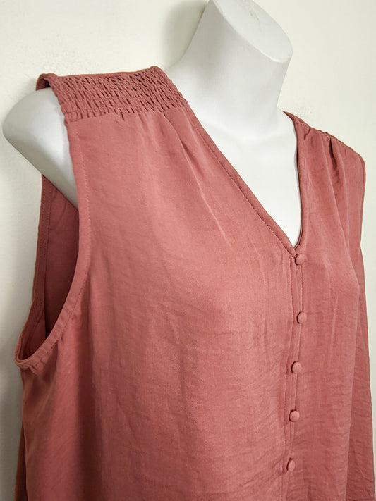 NEW - Tamara H blush pink sleeveless button down top | Size LARGE