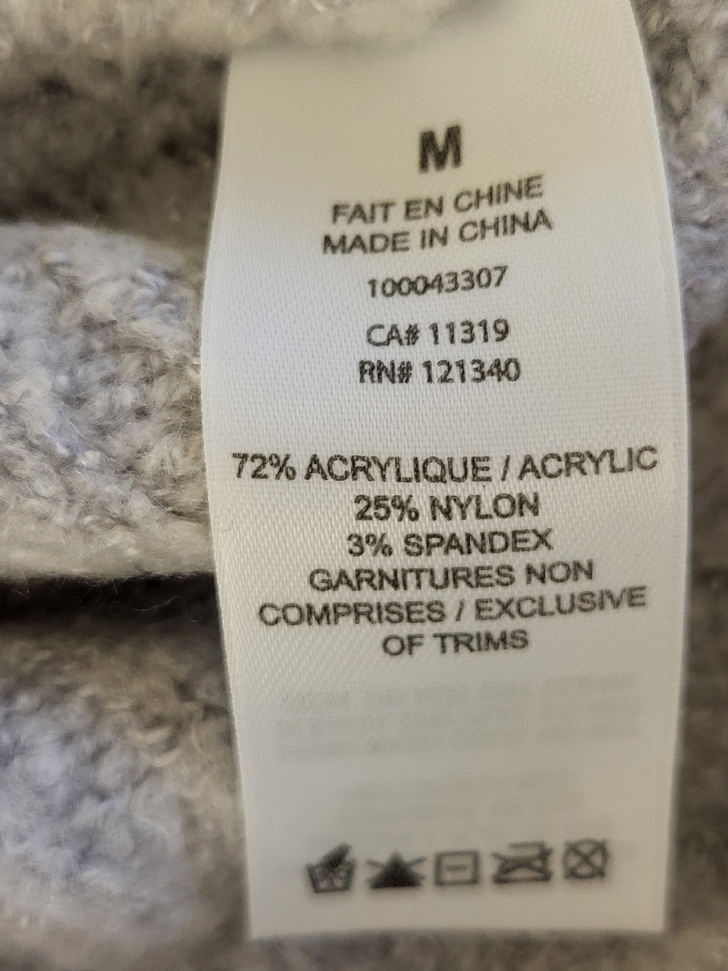 Dynamite grey ribbed v-neck sweater | Size MEDIUM