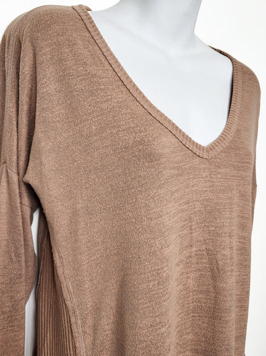 Abercrombie & Fitch Camel Colour Soft & Cozy V-Neck Side-Ribbed Sweater | Size MEDIUM