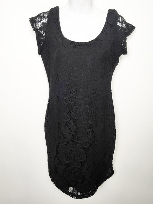 Snap brand Black Lace Scoop Neck Dress | Size MEDIUM