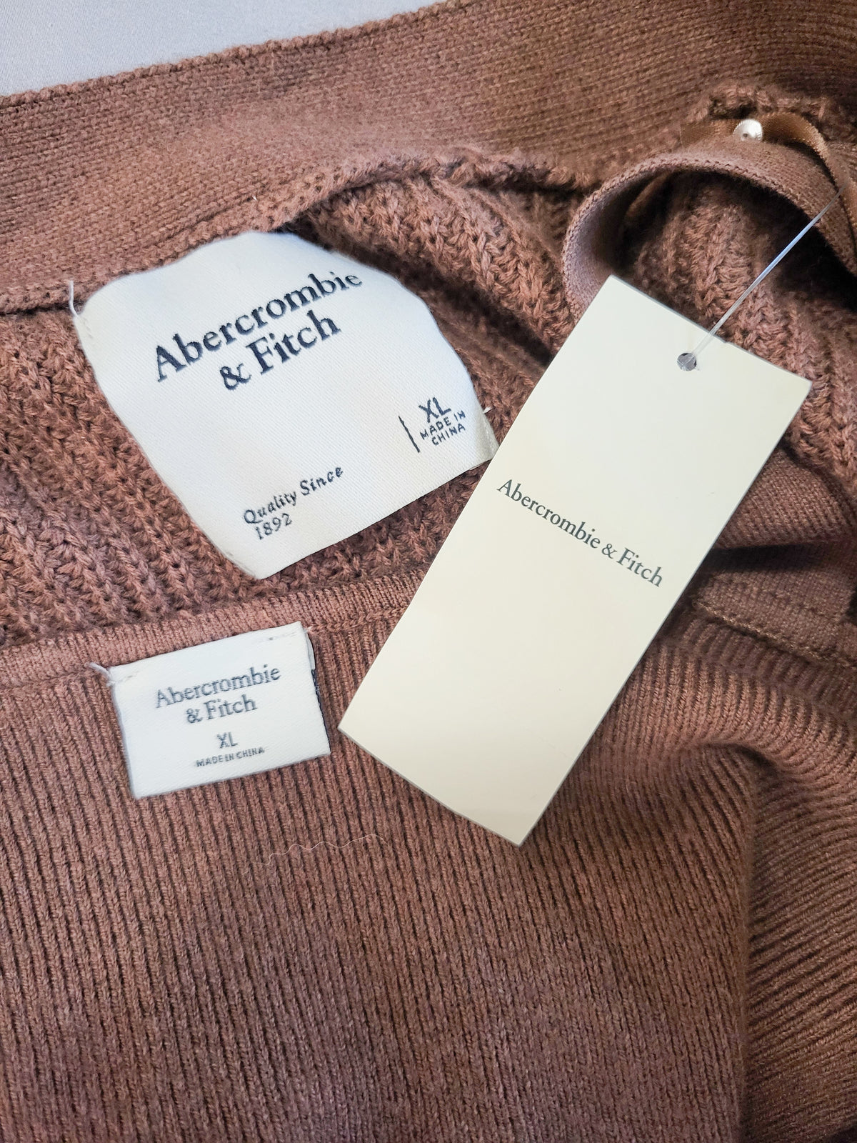 NEW - Abercrombie & Fitch Chocolate Brown 2-Piece Ribbed Sweater Set | Size XL