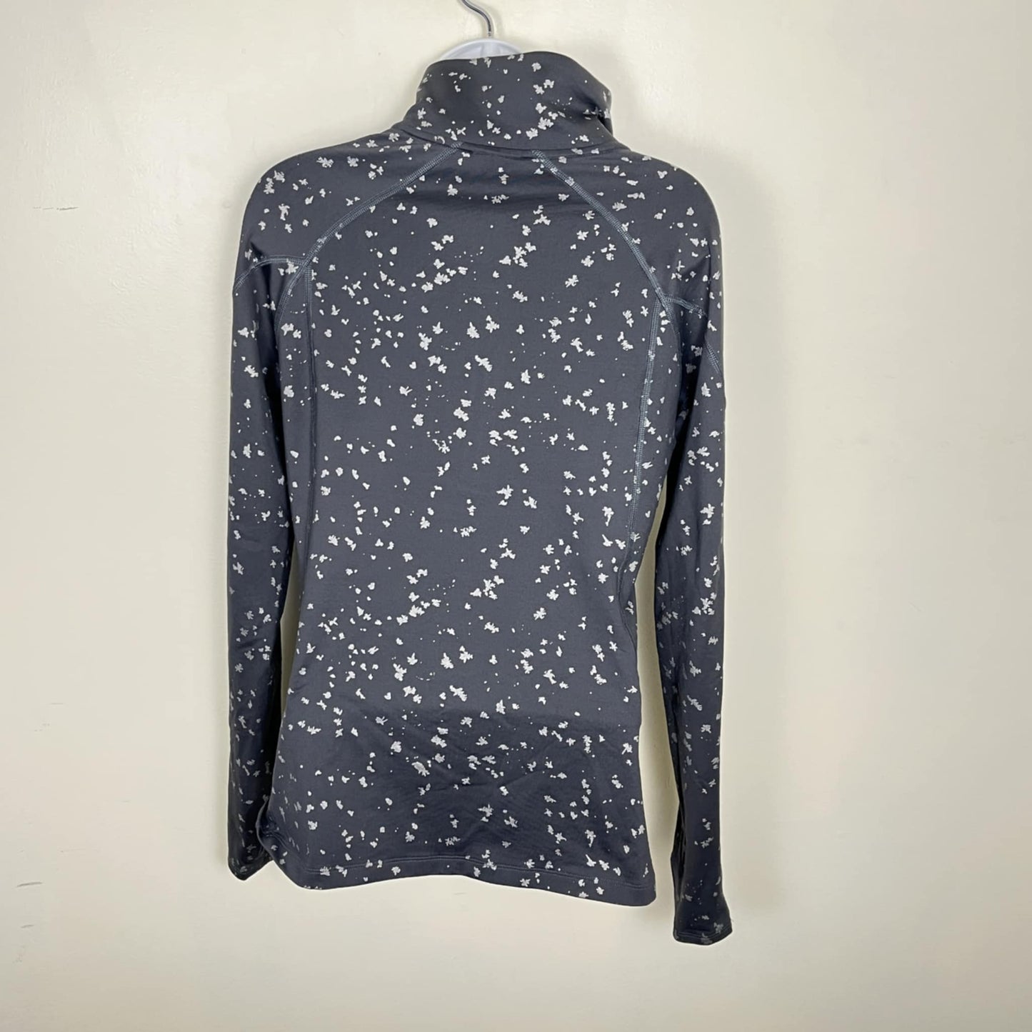 MBRS2 - Under Armour grey splotch pattern half zip pullover ColdGear top. Sizes like a medium