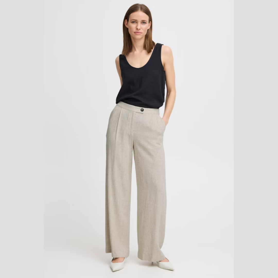 CMCRD2 - b.young BYJOHANNA Trousers in Natural Linen colour. Size 42 (size XL)