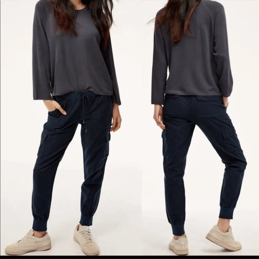 Aritzia navy Community "Cebu" utility cargo joggers | Size MEDIUM