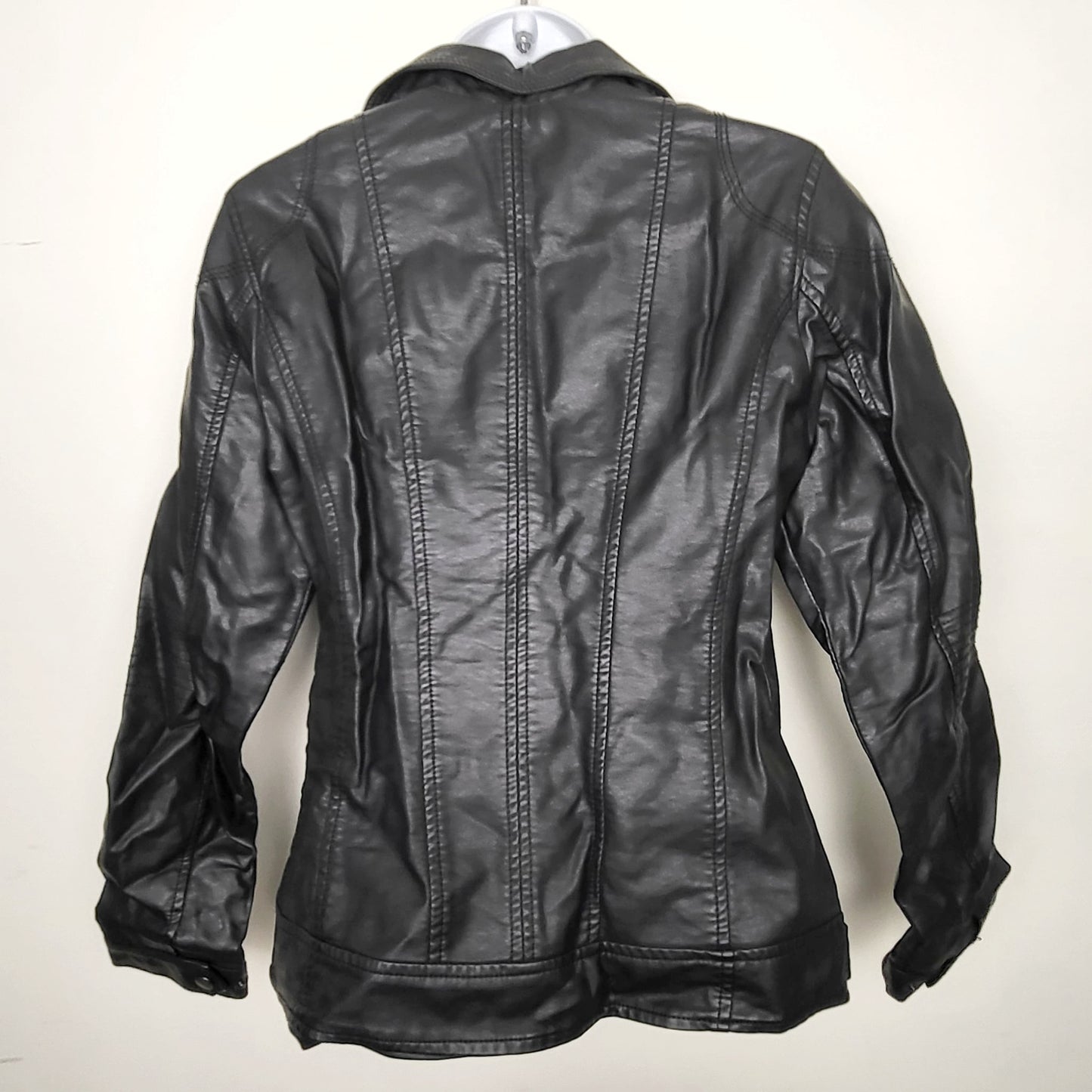 AMHU11 - Reitmans black faux leather jacket. Size XS