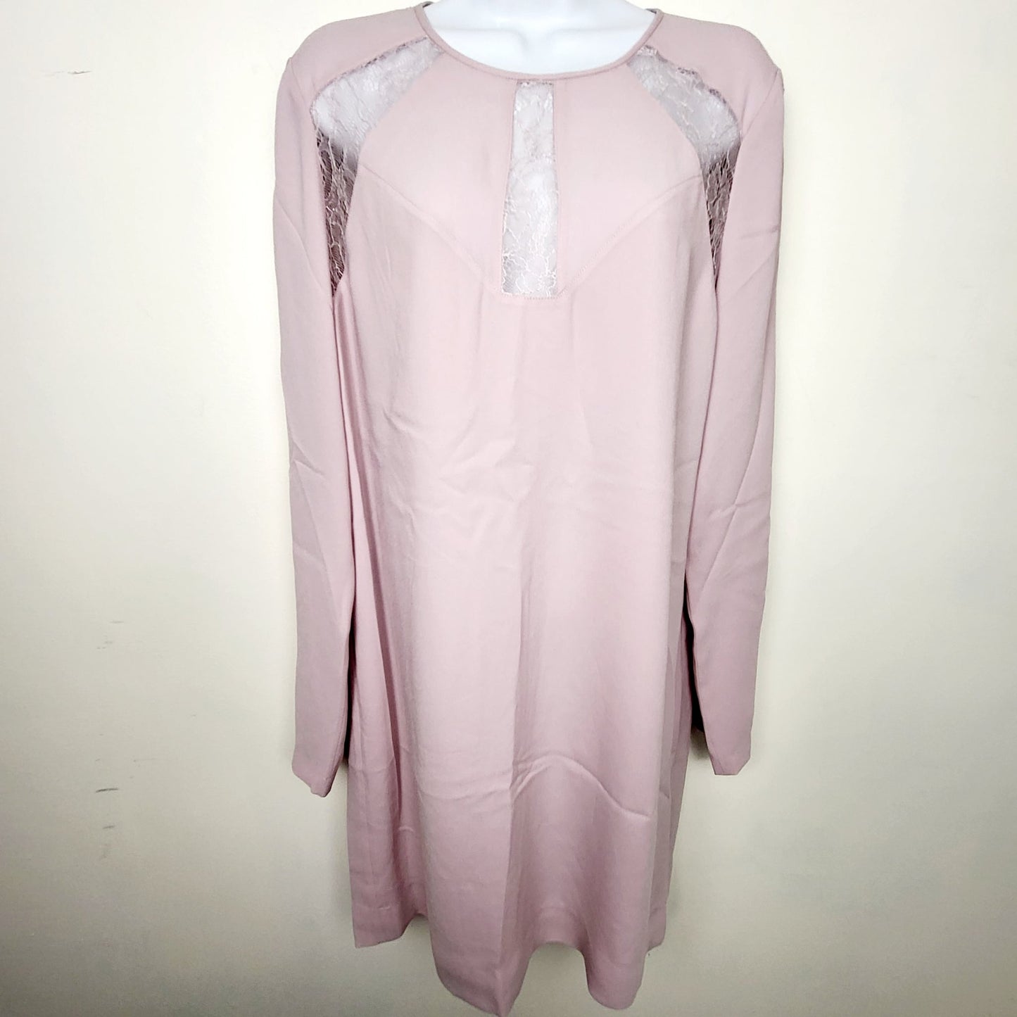 AMHU11 - NEW - BCBG MaxAzria Peyton shift dress in "Lavender Mist. Size medium