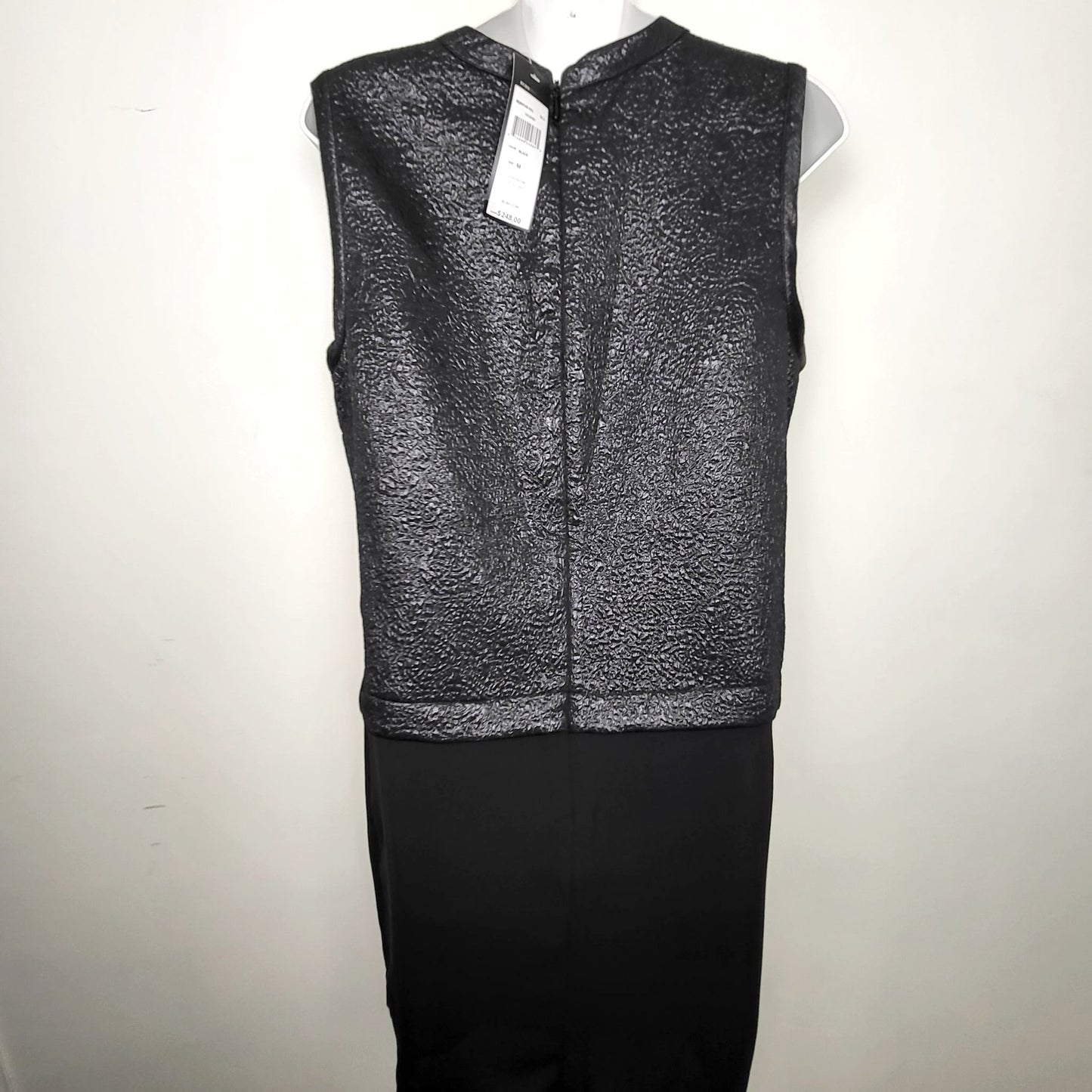 AMHU11 - NEW - Black BCBGMaxAzria "Juliane" dress. Size medium